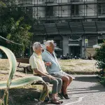 Agevolazioni over 60: bonus e sconti nel 2026