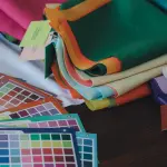 Abbinamento colori vestiti: le regole dei sarti