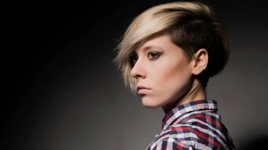 Capelli rasati di lato, ecco come procedere!