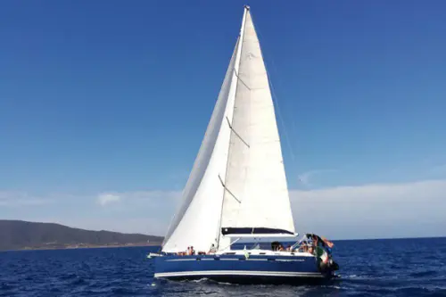 Viaggiare in barca a vela in Italia