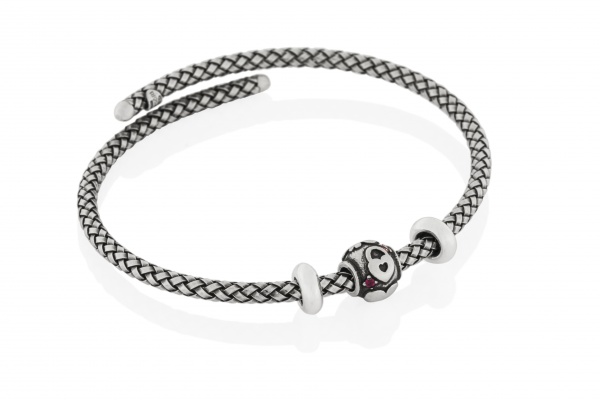 Gioielli artigianali classici e moderni ma soprattutto di tendenza