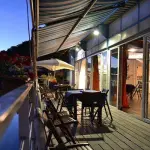 Festeggiare nel migliore dei modi sul barcone sul Tevere a Roma