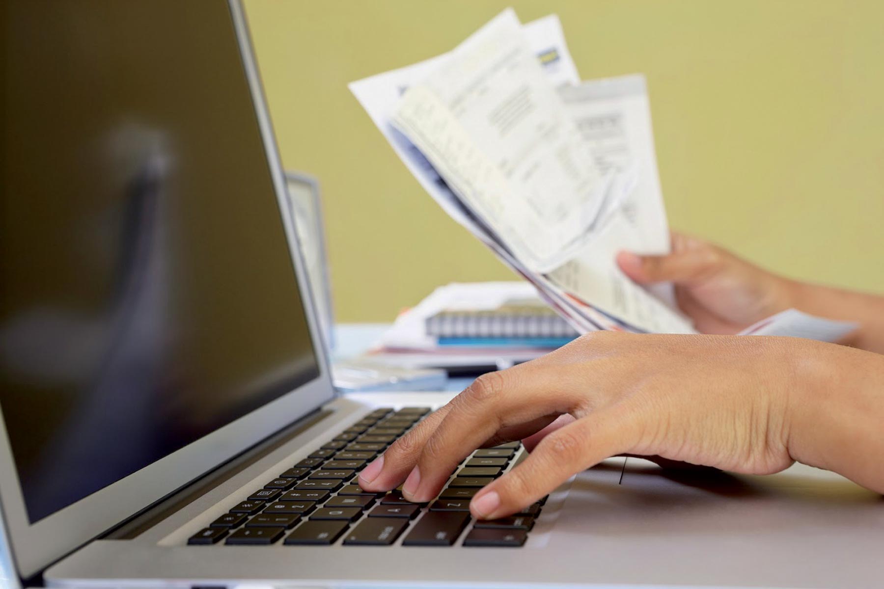 Scadenze fiscali spesometro ed esterometro, proroga al 30 aprile 2019