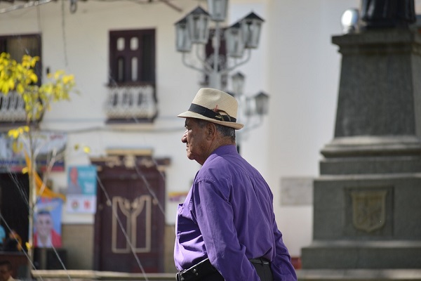 Terza età: Guida Notariato-Consumatori su strumenti patrimoniali, opportunità e tutele