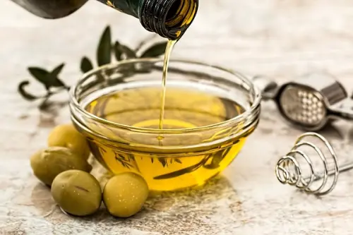 Produzione olio italiano ai minimi storici, crollo 2018 sfiora il 40%