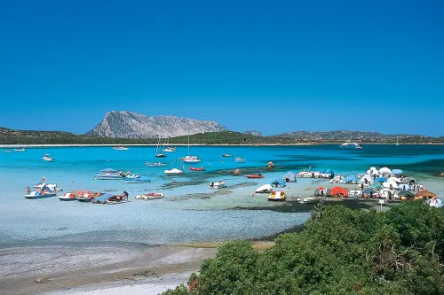 Viaggio in Sardegna, la convenienza di comprare biglietti online