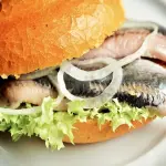 App cibo a domicilio, piatti e pietanze online per oltre 4 milioni di italiani