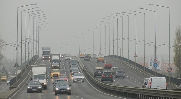 Allarme qualità aria in Italia, le città sono soffocate dallo smog